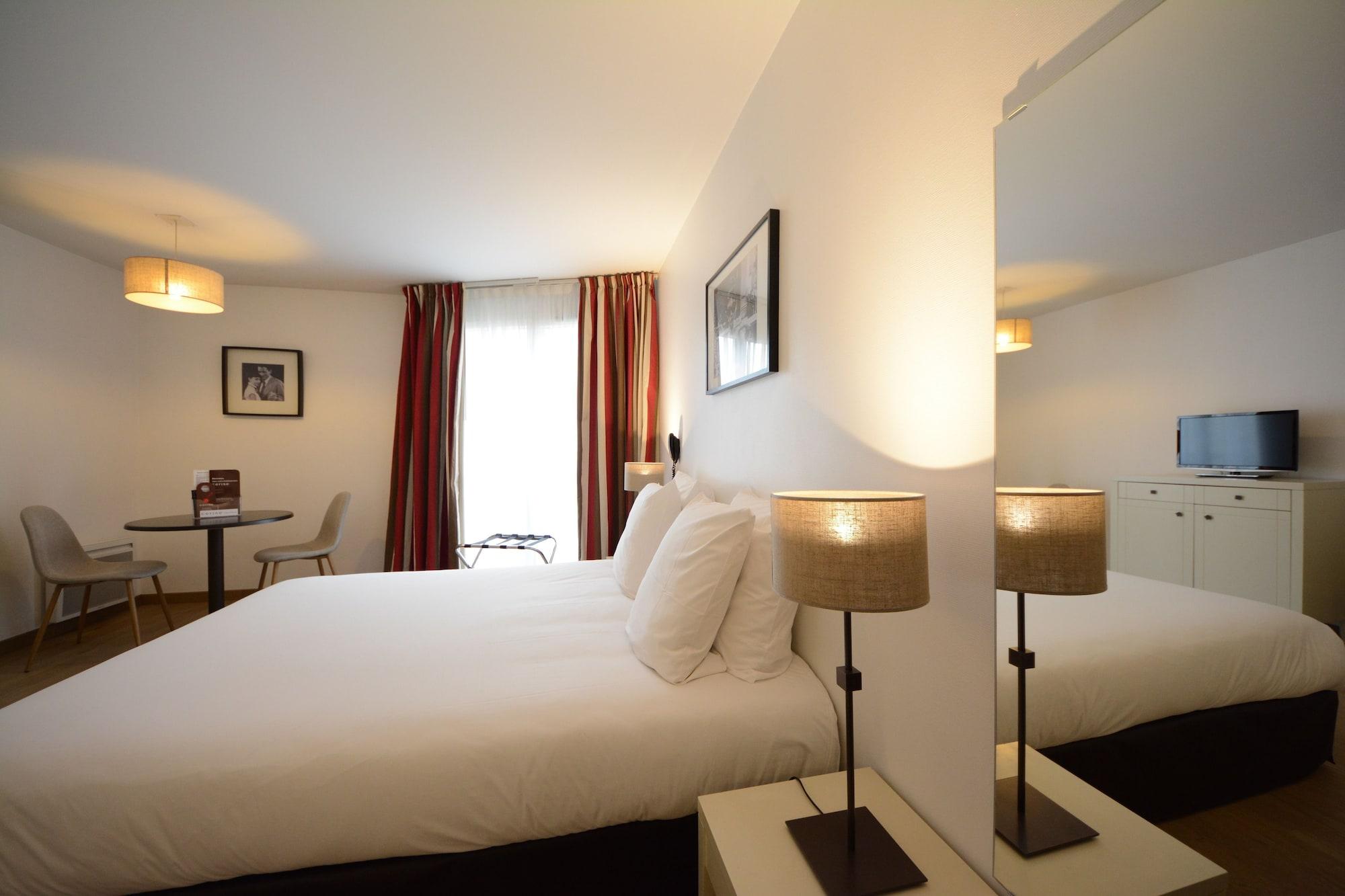Hotel Cerise Chatou Zewnętrze zdjęcie