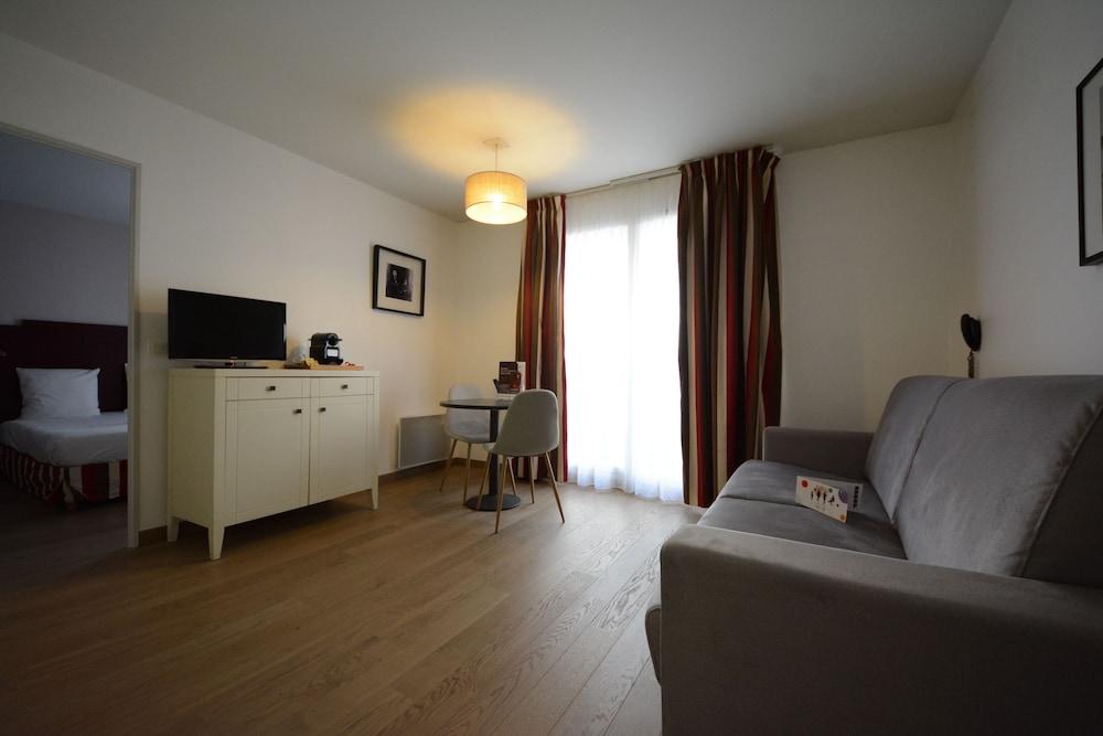 Hotel Cerise Chatou Zewnętrze zdjęcie