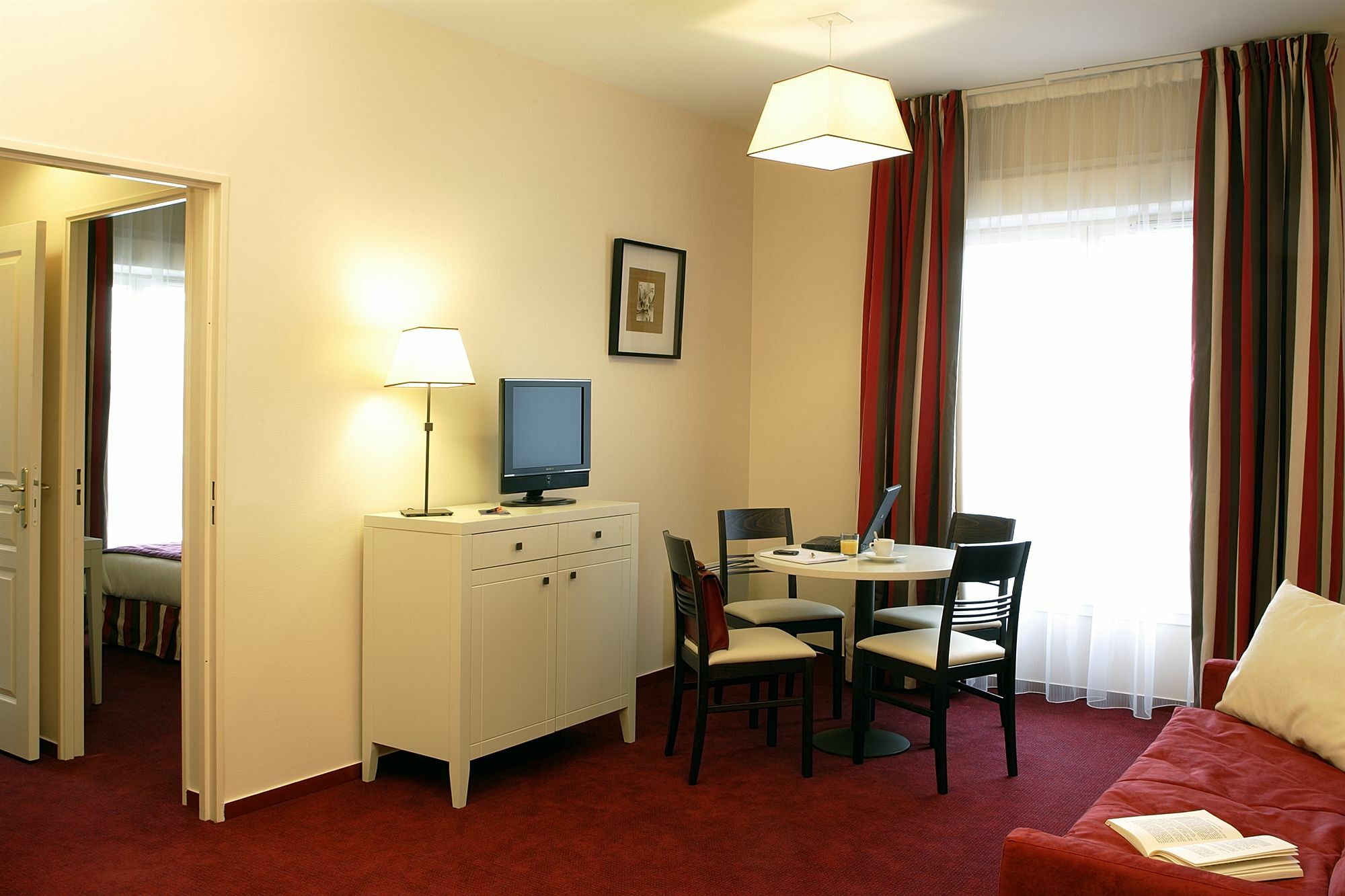 Hotel Cerise Chatou Zewnętrze zdjęcie
