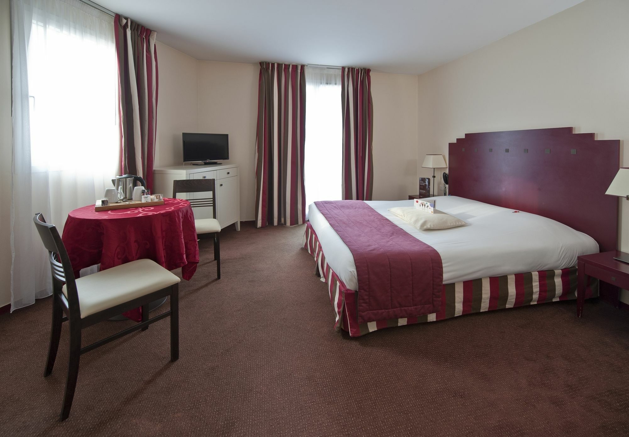 Hotel Cerise Chatou Zewnętrze zdjęcie