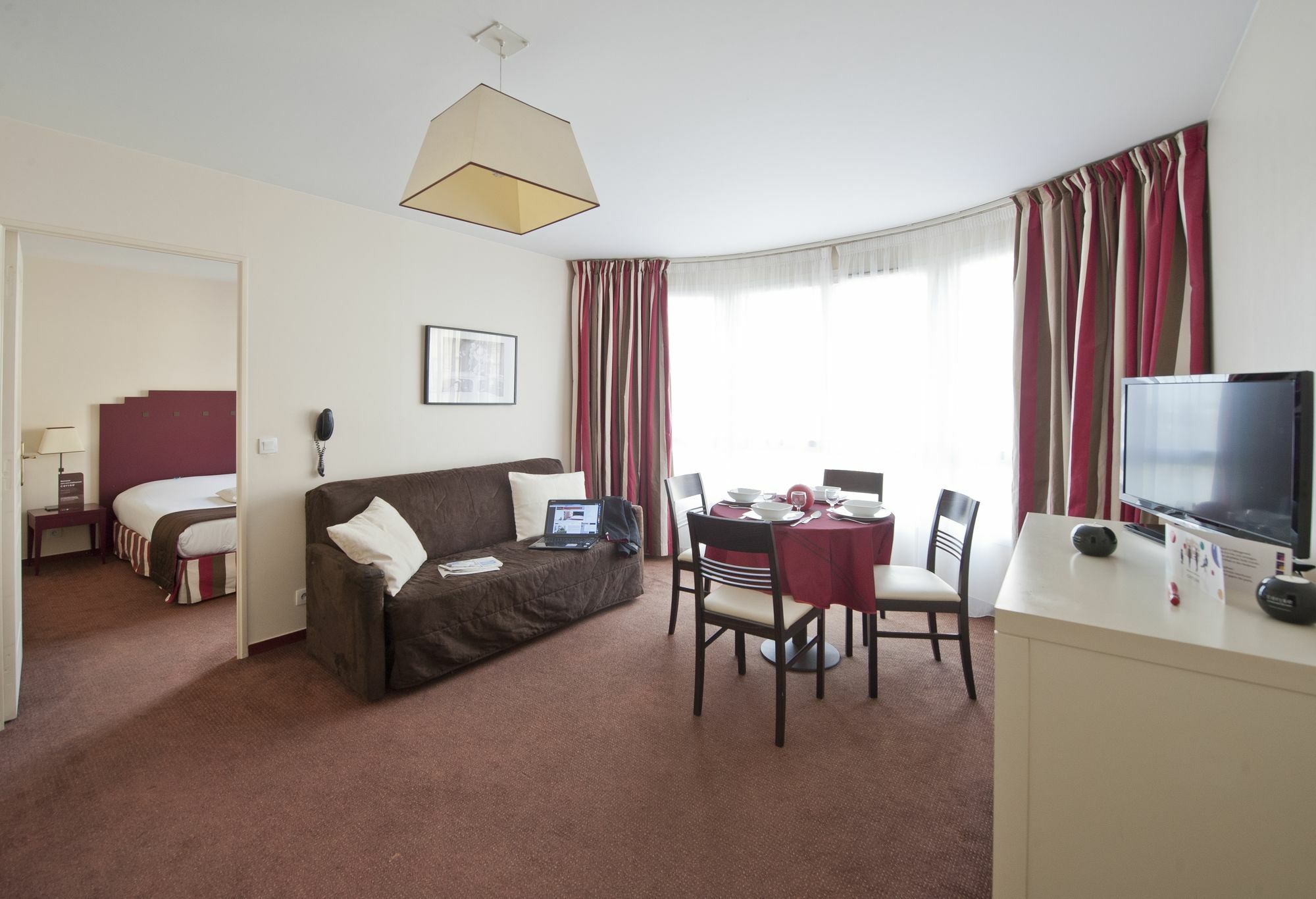 Hotel Cerise Chatou Zewnętrze zdjęcie